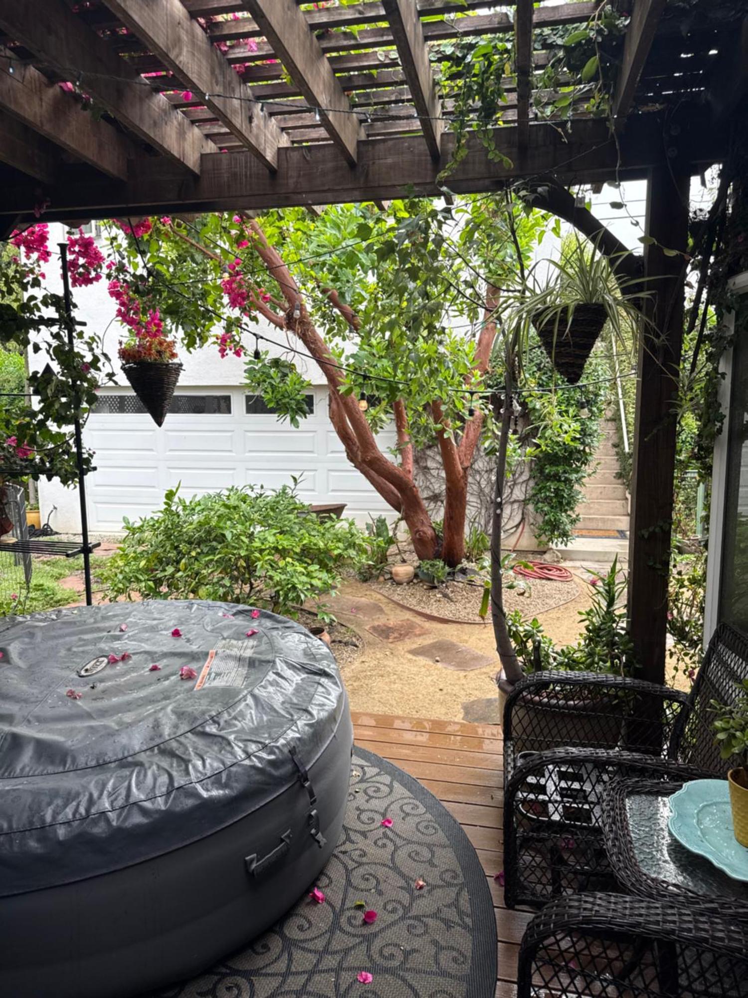 Peaceful Upstairs Oasis Los Angeles